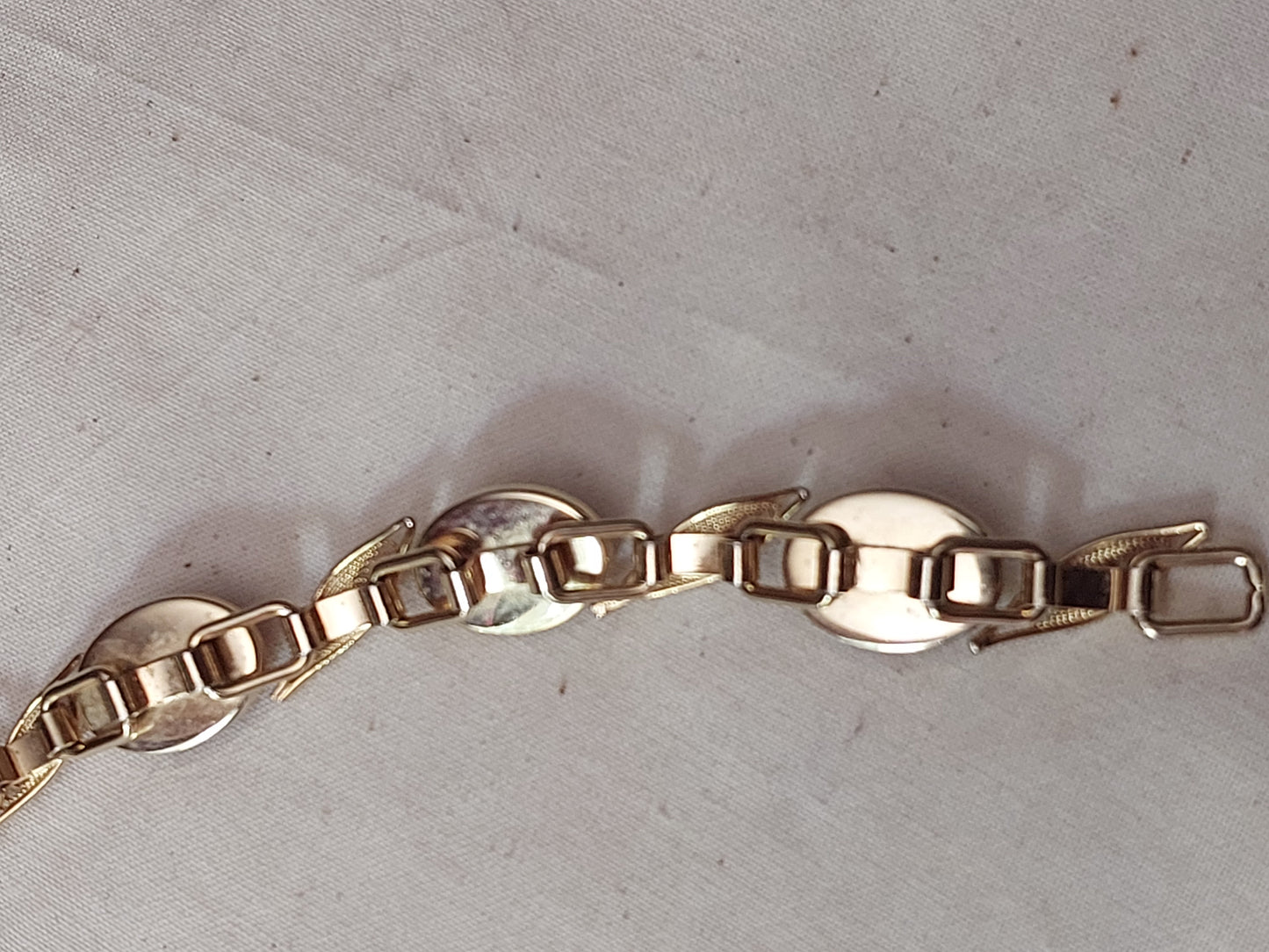 Vintage Gold Tone Foil Glass Cabochon Bracelet | Leaf Link Design | Mid-Century Style