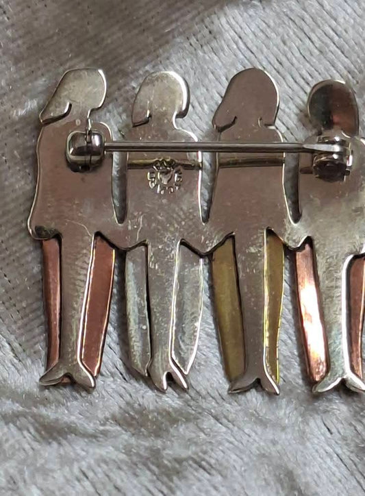 Far Fetched Mixed Tone Brooch – Family / Friendship People Pin