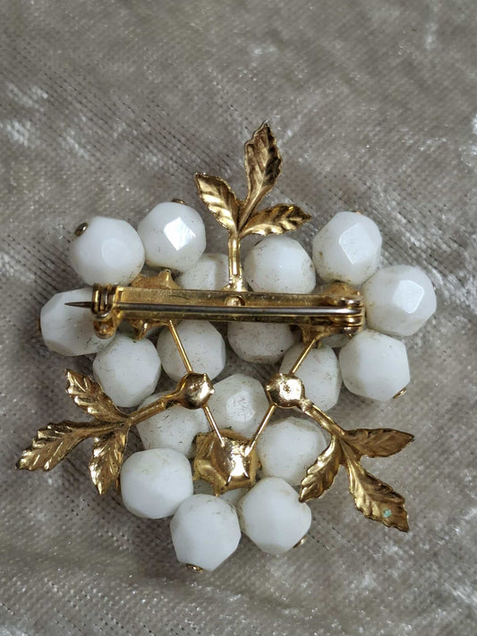 Vintage Milk Glass Cluster Brooch – Mid-Century Floral Gold-Tone Berries – 1950s–60s