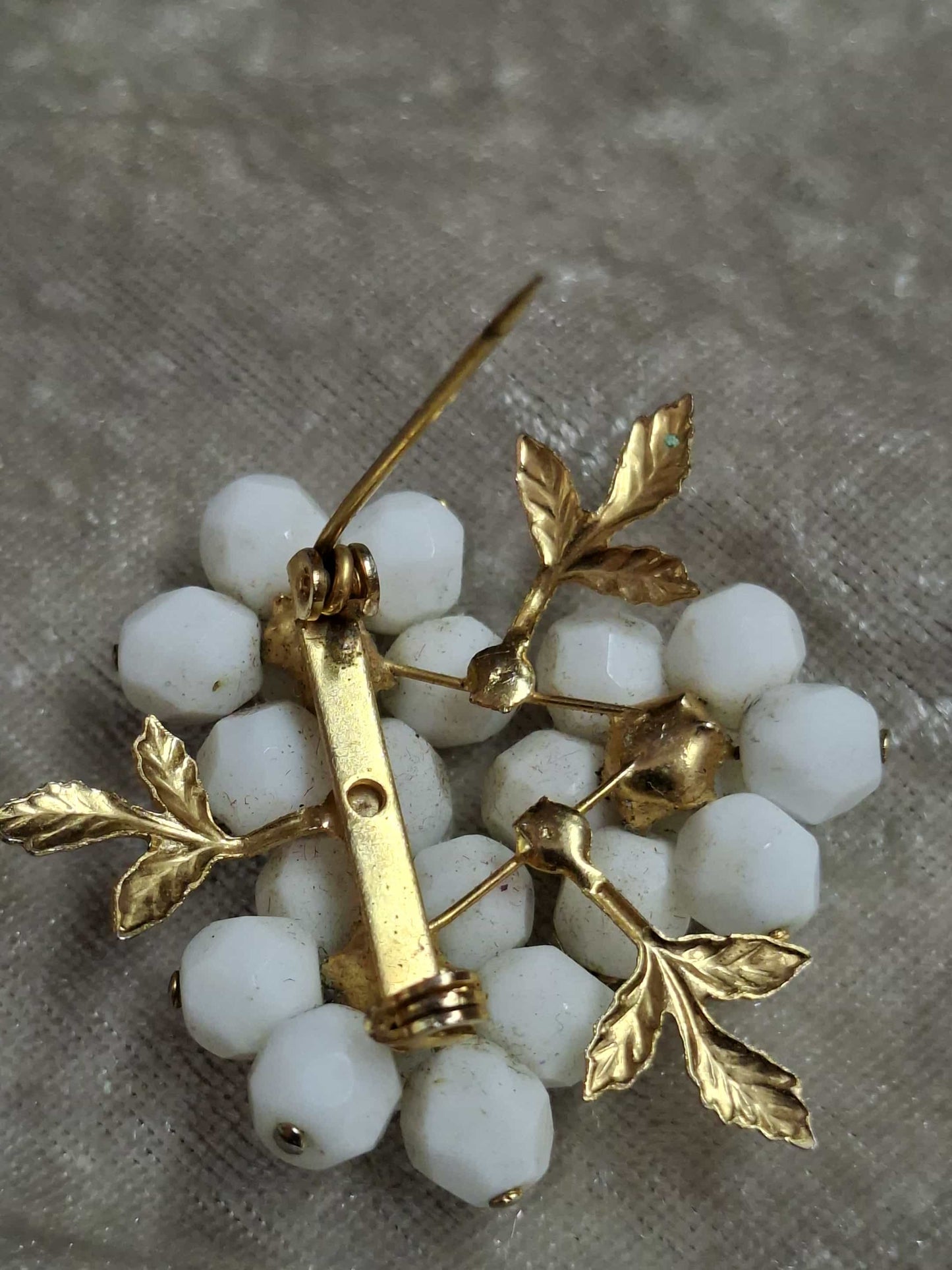 Vintage Milk Glass Cluster Brooch – Mid-Century Floral Gold-Tone Berries – 1950s–60s