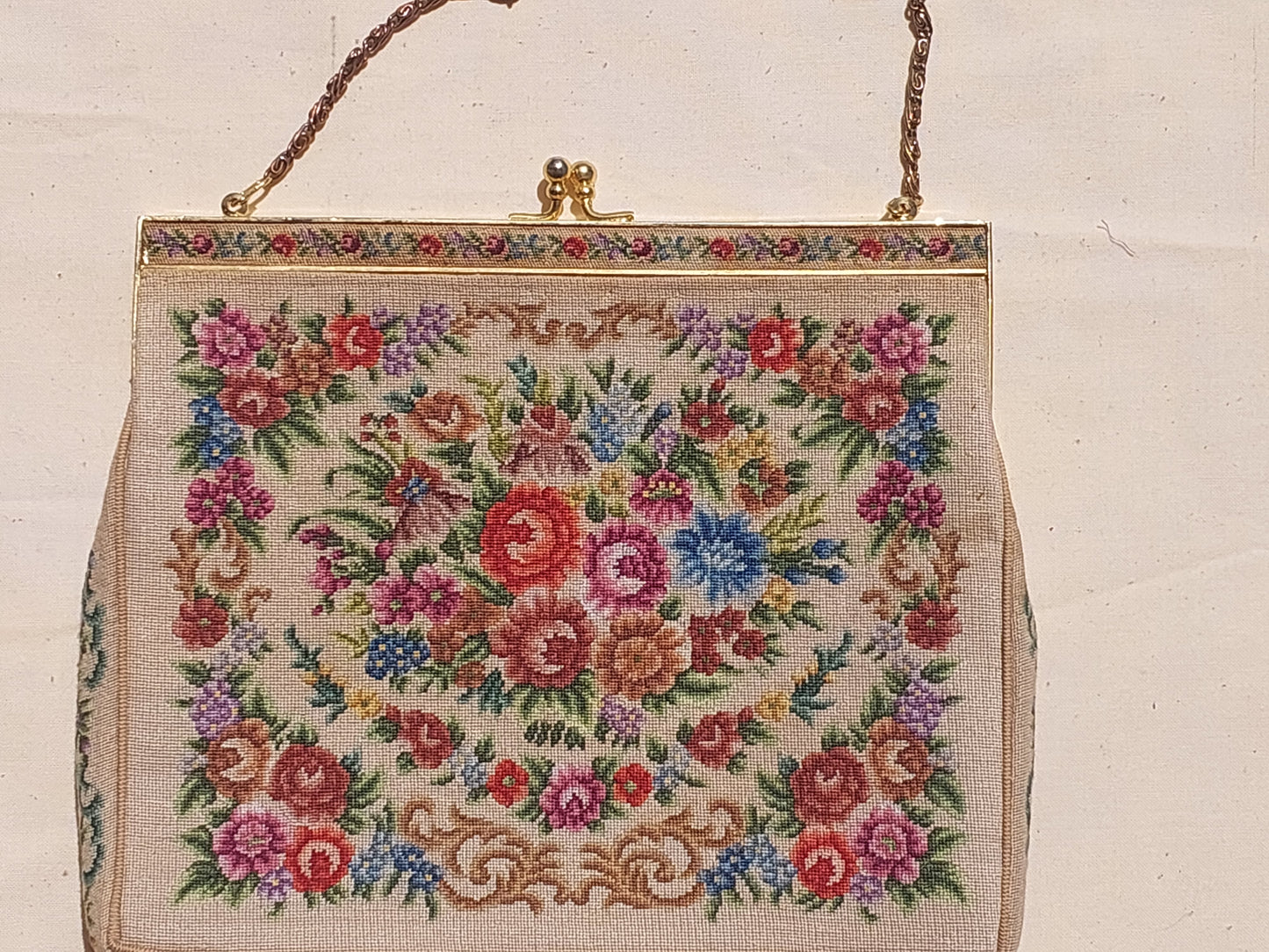 Vintage Floral Needlepoint Handbag – 1960s Style Tapestry Purse