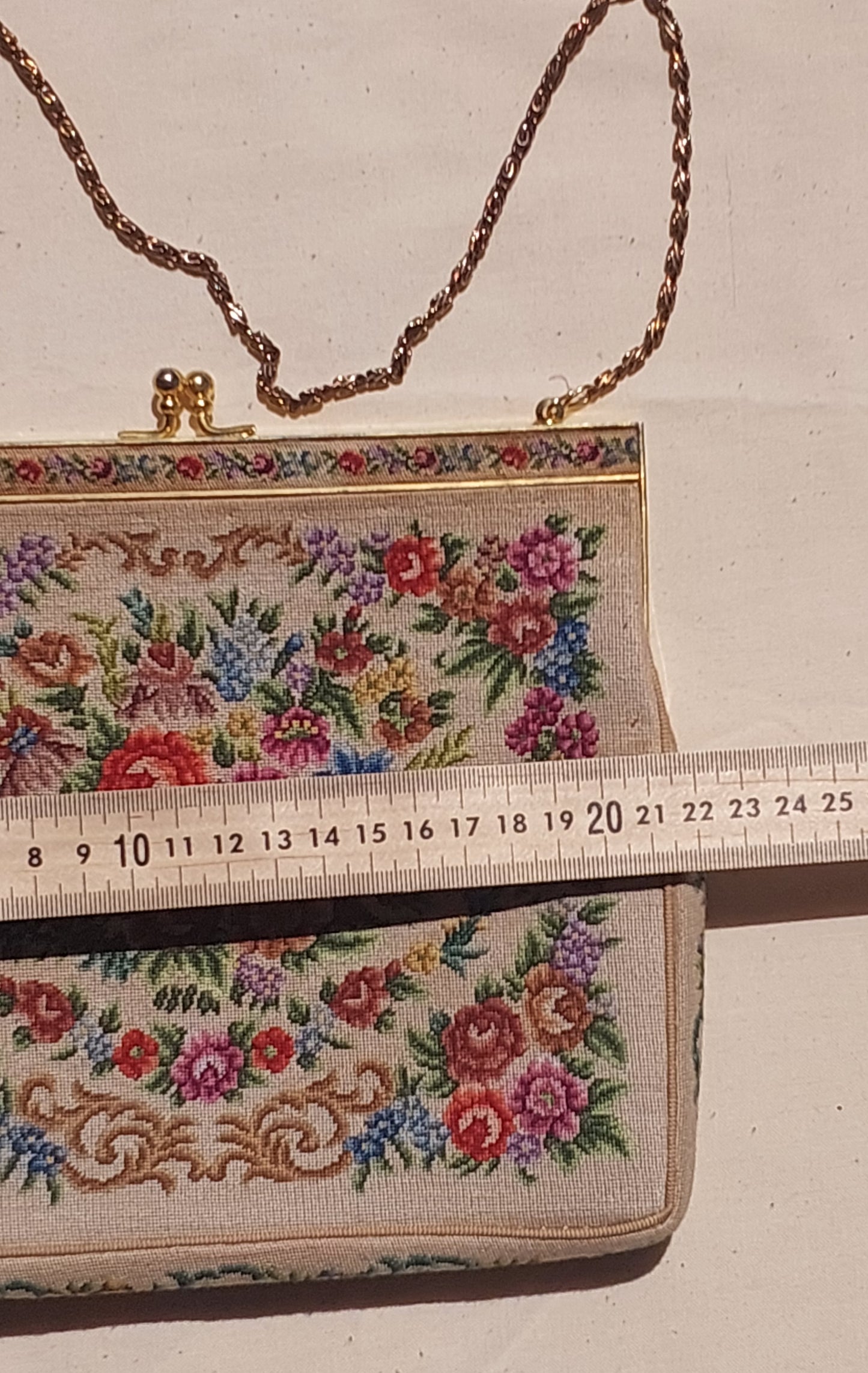 Vintage Floral Needlepoint Handbag – 1960s Style Tapestry Purse