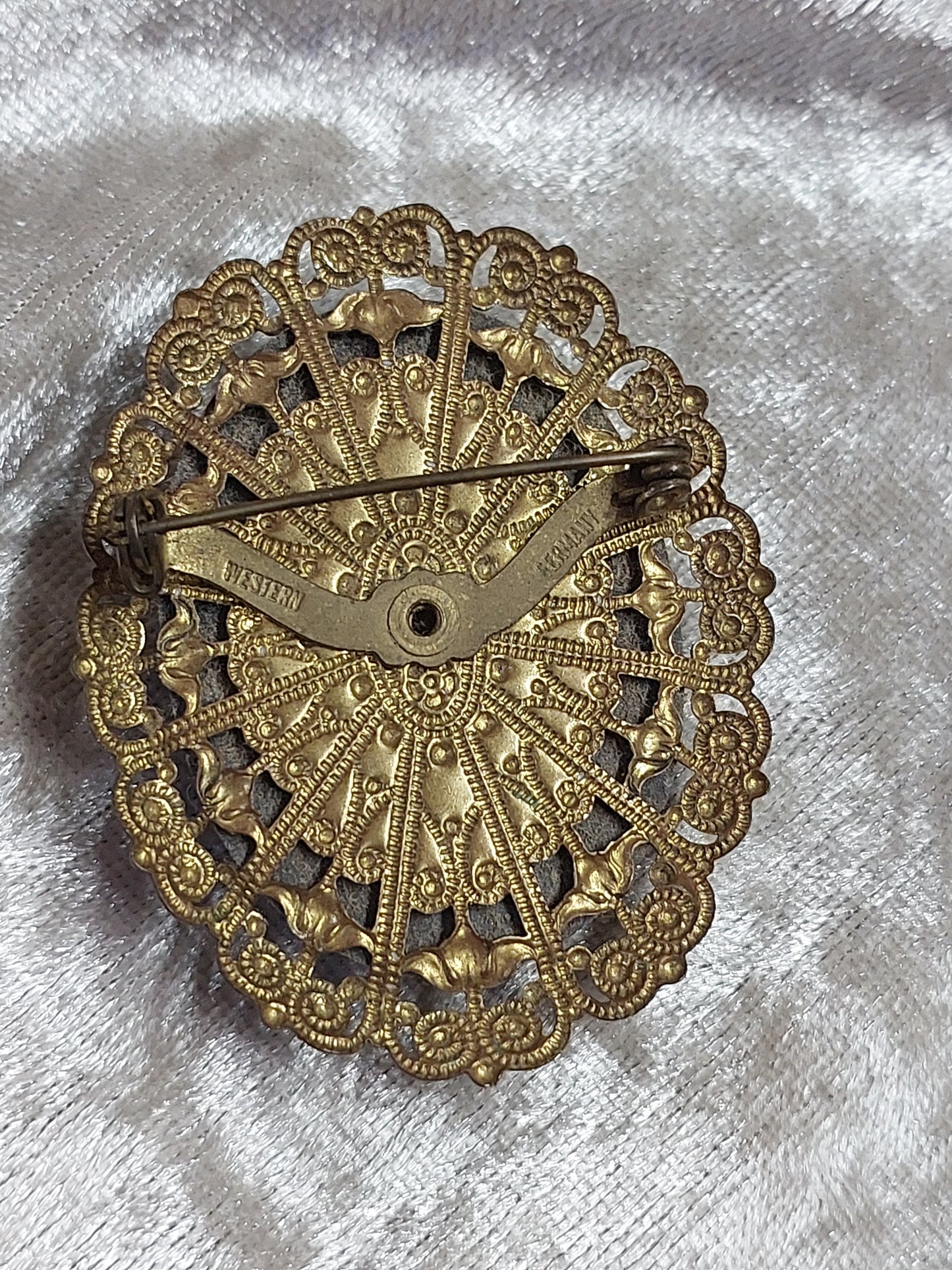 Vintage WEST GERMANY Cameo Brooch – Brass Filigree, 1950s–60s