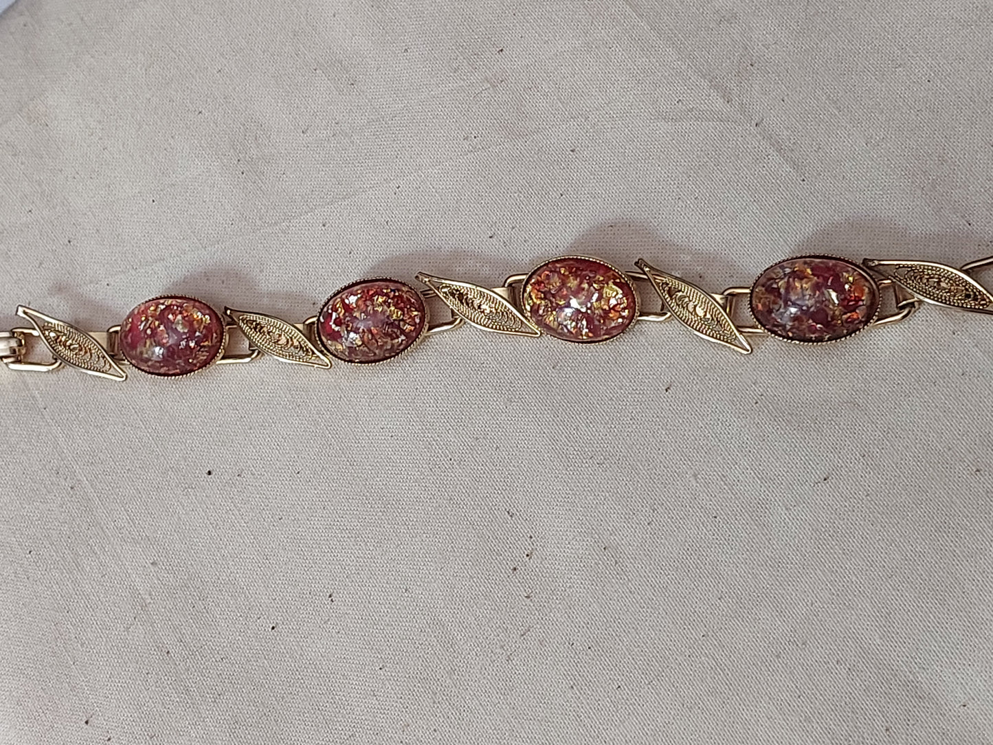 Vintage Gold Tone Foil Glass Cabochon Bracelet | Leaf Link Design | Mid-Century Style