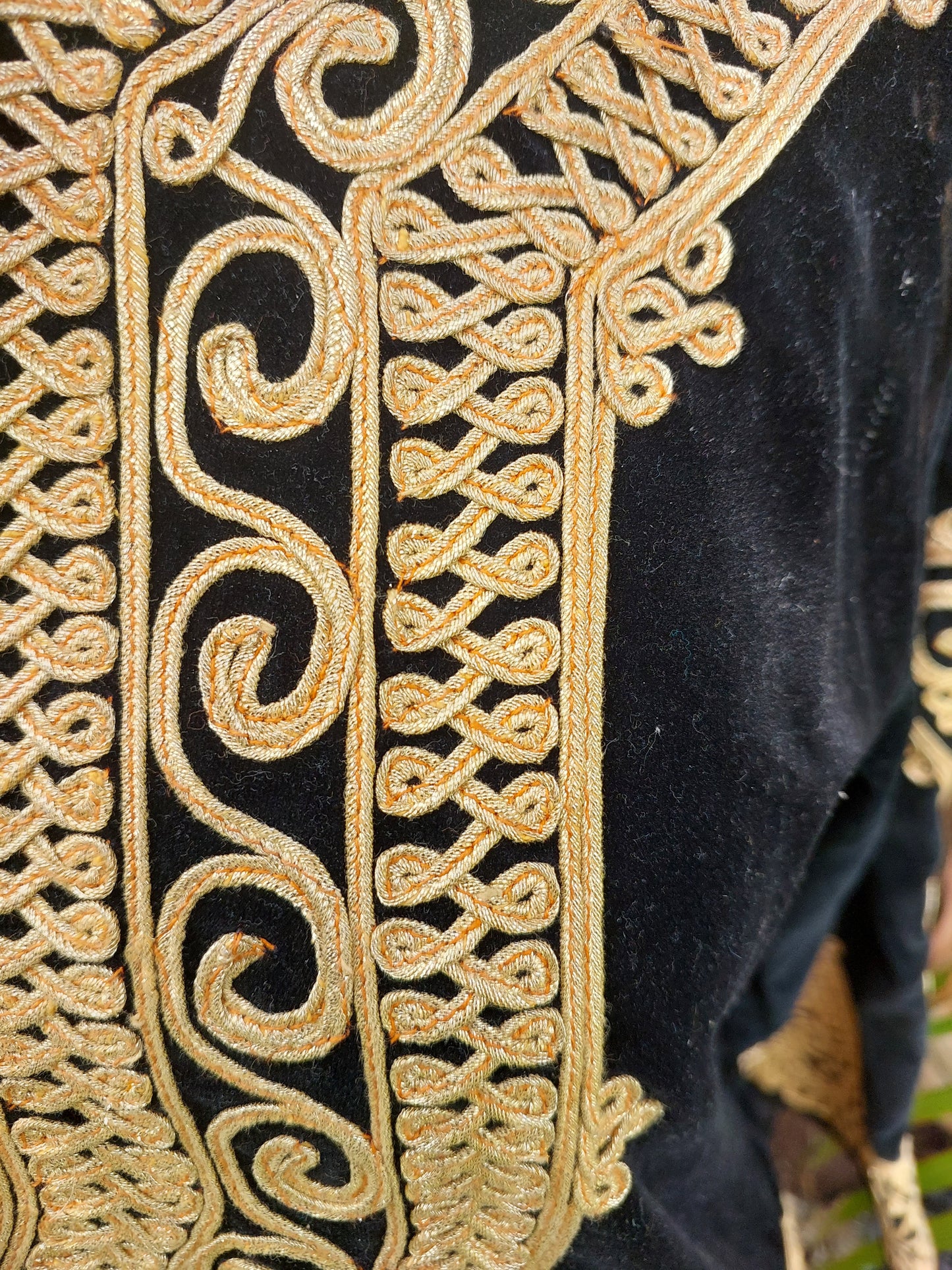 Vintage Black Velvet Embroidered Tunic Top – Gold Detail | Size 8–10