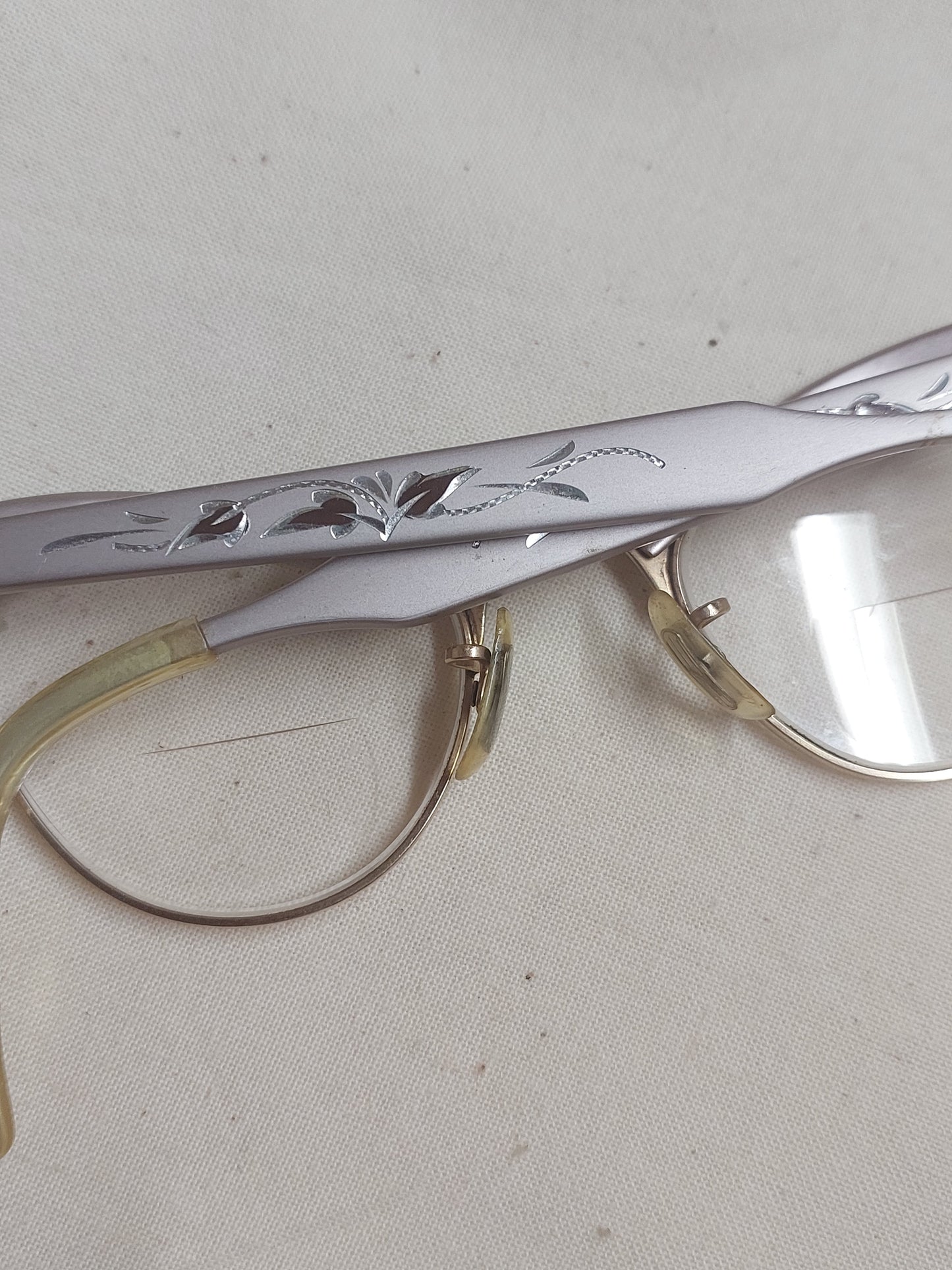 Vintage 1950s Cat-Eye Glasses – American Optical Floral Metal Frames