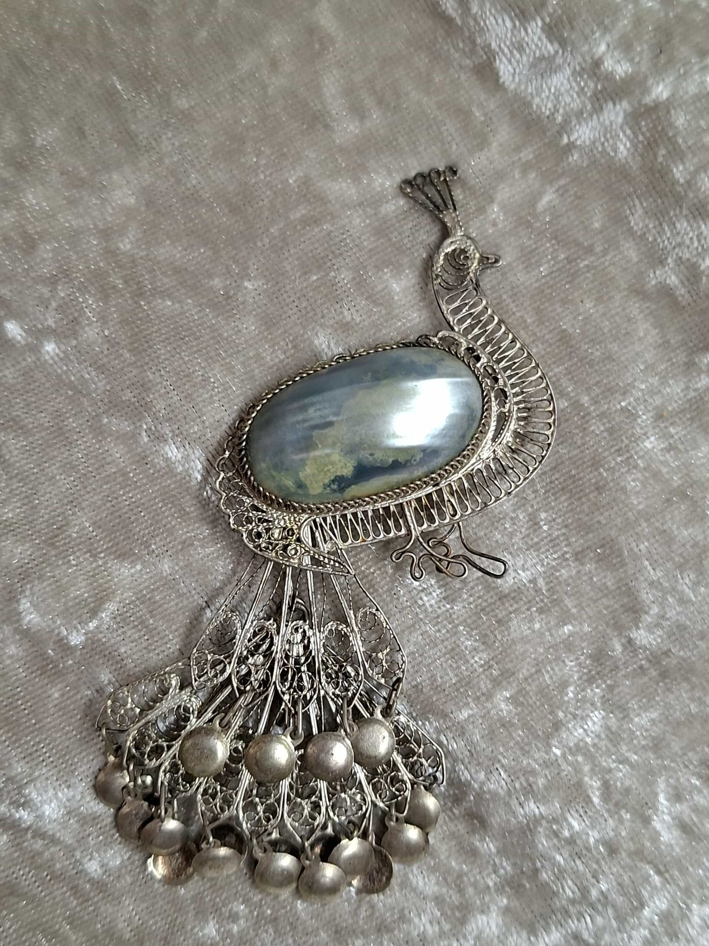 Vintage Peacock Filigree Brooch – Shell Cabochon – 1950s–70s